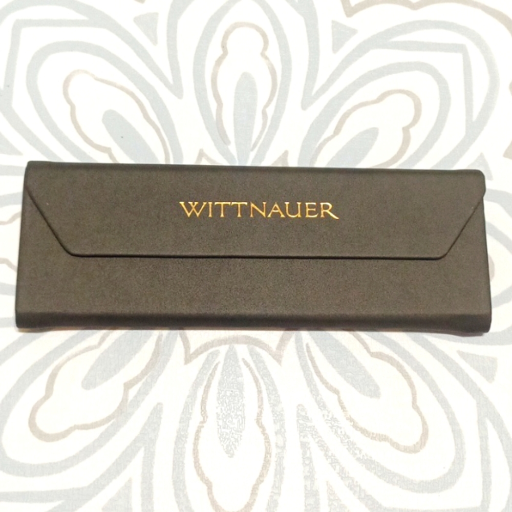 Eyewear protection accessory case flat tri fold glasses case WITTNAUER